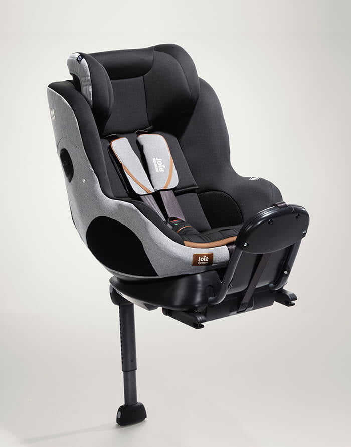 2-gallery_productimage_700x890-ra-headrest-up-carbon