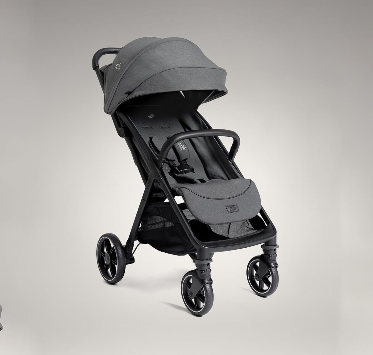 Carucior ultracompact Joie Parcel LX Signature Ebony tiny tots bebe magazin copii cluj (2)