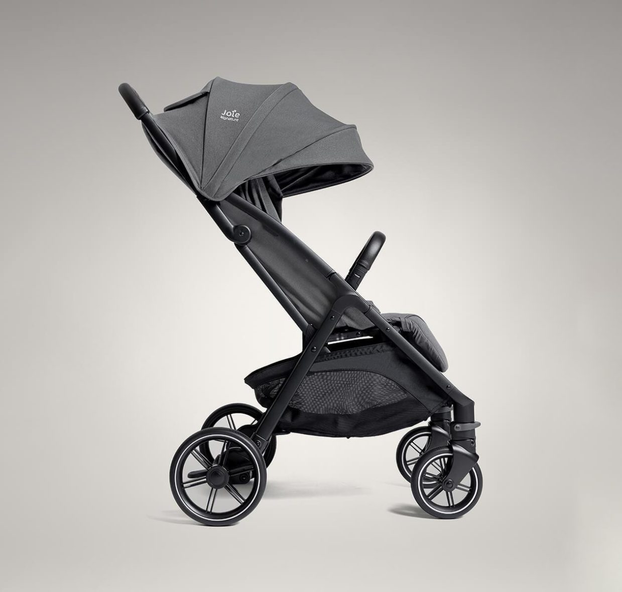 Carucior ultracompact Joie Parcel LX Signature Ebony tiny tots bebe magazin copii cluj (3)