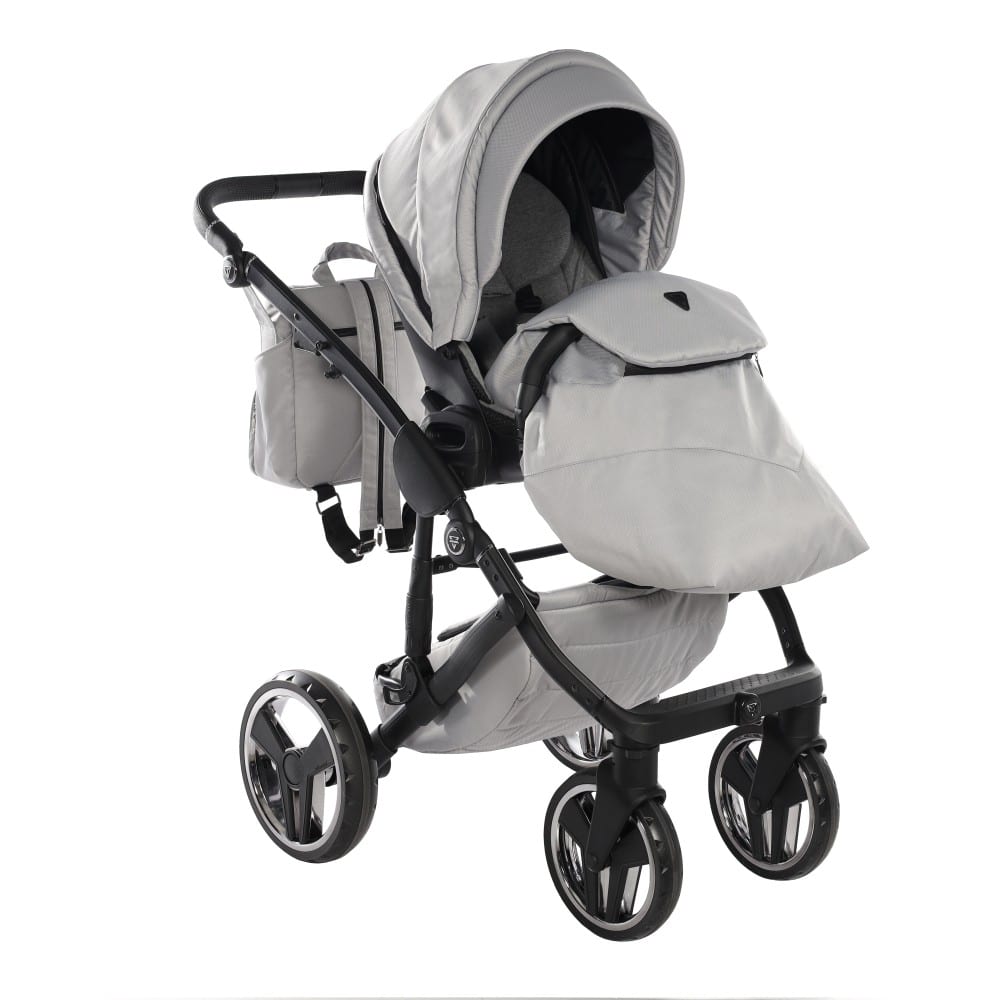 Carucior_Junama_Diamond_2_in_1-Basic_06_Light_Gry_V3_Modul_Sport_cu_husa_de_picioruse