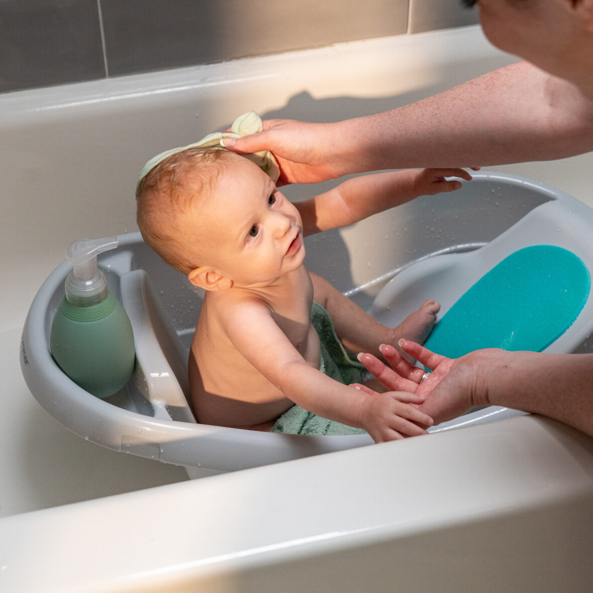 Cadita Ingenuity Comfy Clean Deluxe Blue tiny tots bebe magazin copii cluj (4)