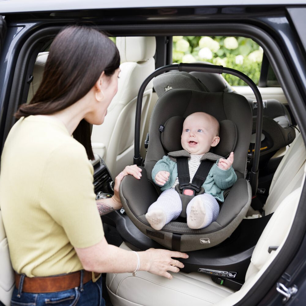 Scoica auto inclinabila Joie I-Level Pro Sandstone tiny tots bebe magazin cvarucioare de copii cluj, siguranta auto copii cluj (3)