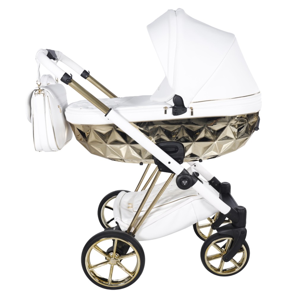 Carucior-3-in-1-Junama-Diamond-Cubby-04-Premium-White-Junama-Romania-magazin-carucioare-de-copii-cluj-6